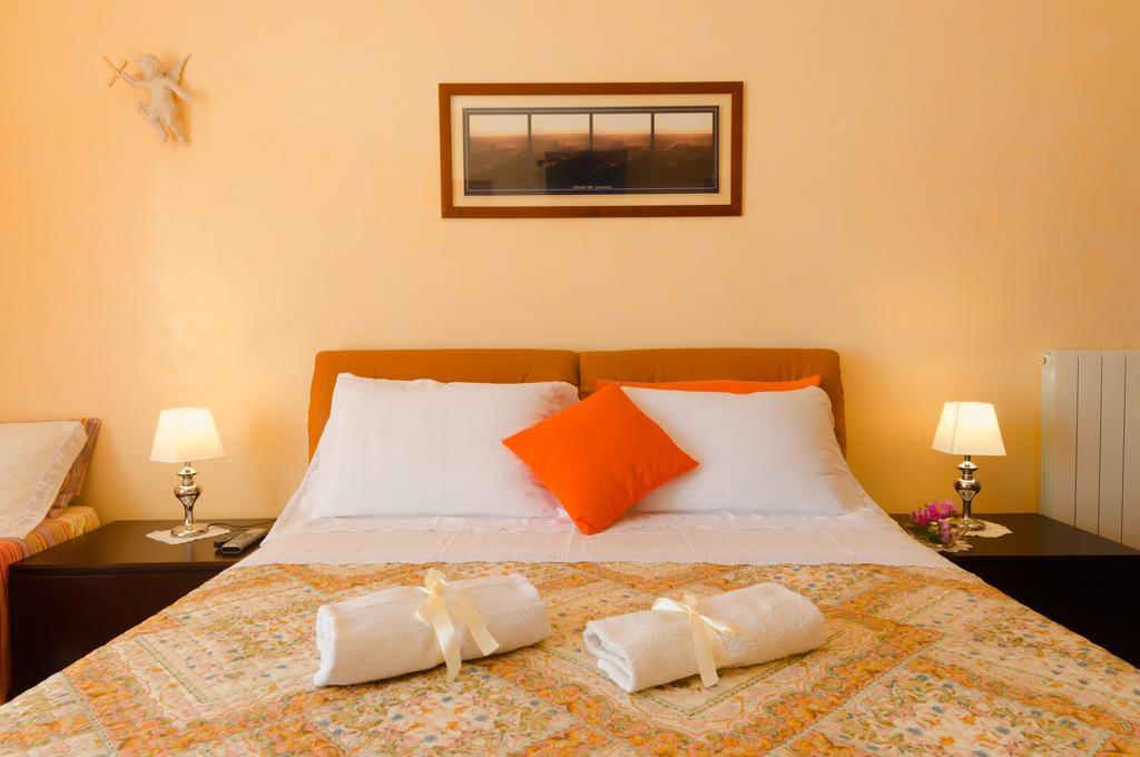 B&B L'Antica Rimessa Lecce Buitenkant foto