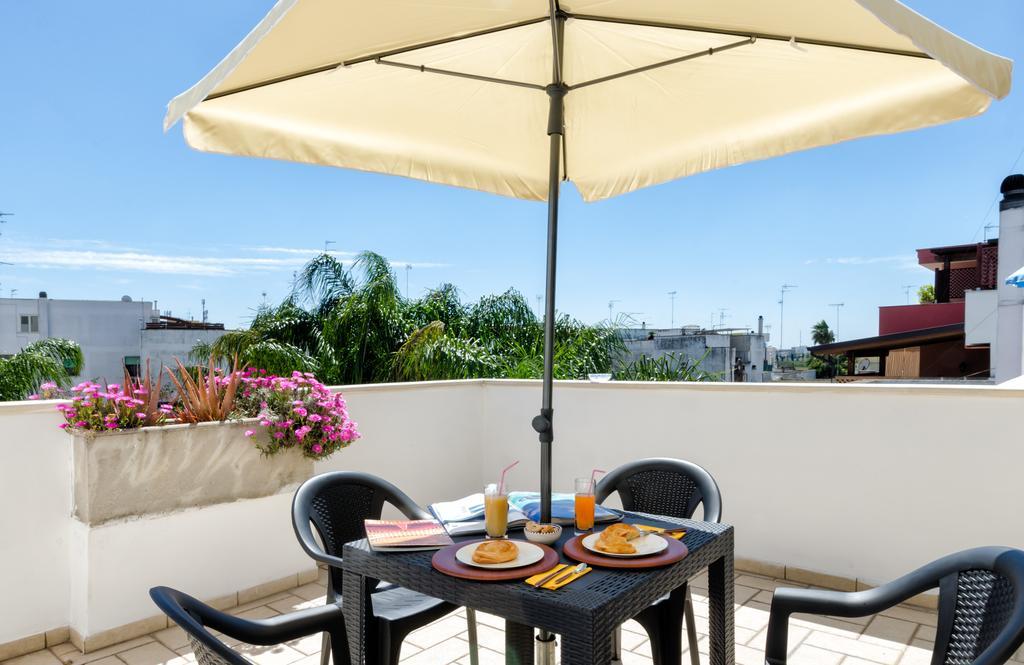 B&B L'Antica Rimessa Lecce Buitenkant foto