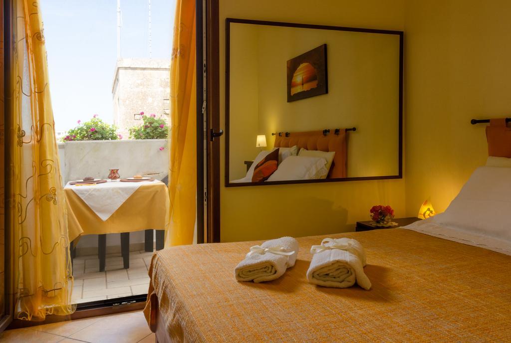B&B L'Antica Rimessa Lecce Buitenkant foto