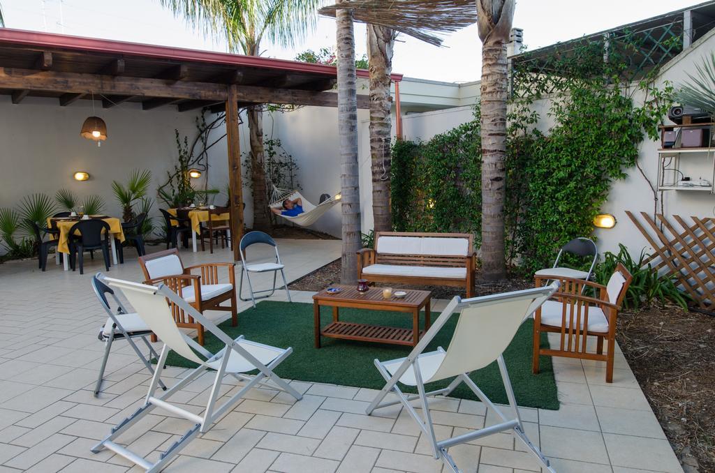 B&B L'Antica Rimessa Lecce Buitenkant foto