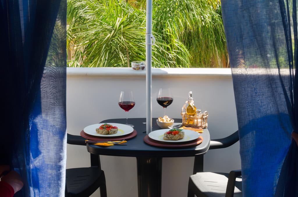 B&B L'Antica Rimessa Lecce Buitenkant foto