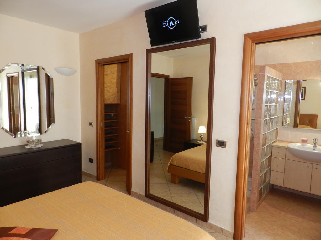 B&B L'Antica Rimessa Lecce Buitenkant foto